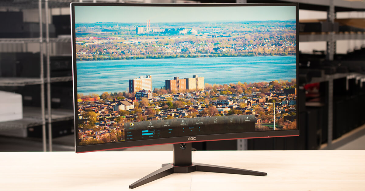 The Aoc Cq32g1 Is A Large 31 5 Curved 144 Hz Monitor With Amd Freesync